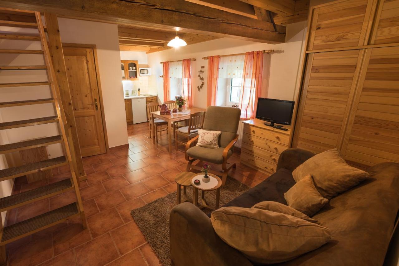 Apartmany Adrspach " U Kozaru " Teplice nad Metuji Ngoại thất bức ảnh